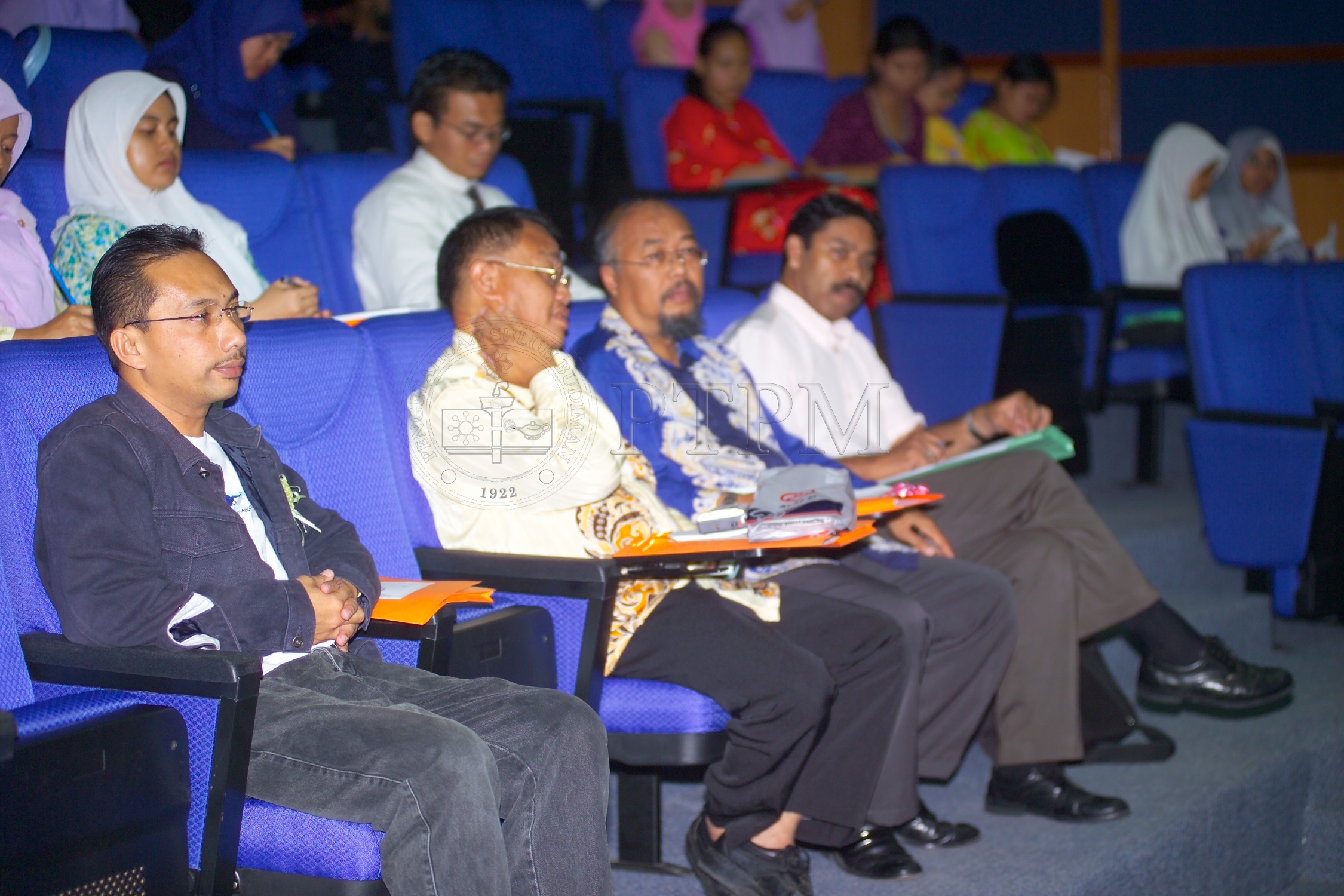 PTPM 05 20 puisi D9X30144